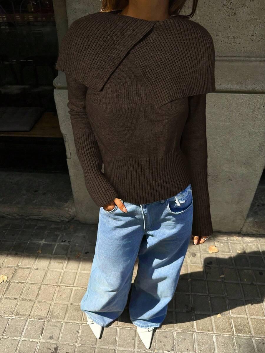 BRĄZOWY SWETER asymetria