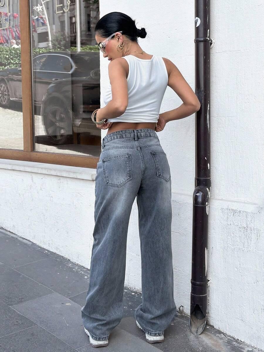 szare spodnie jeans