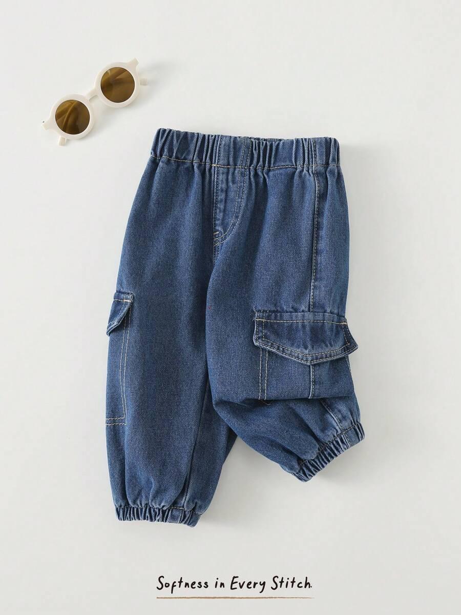 niebieskie spodnie jeans 