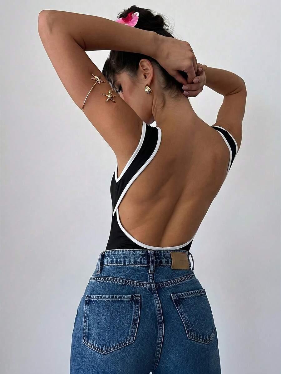 CZARNE BODY ODKRYTE PLECY