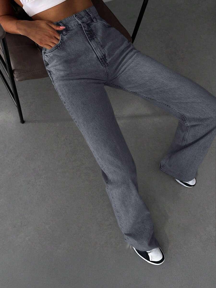 szare spodnie jeans
