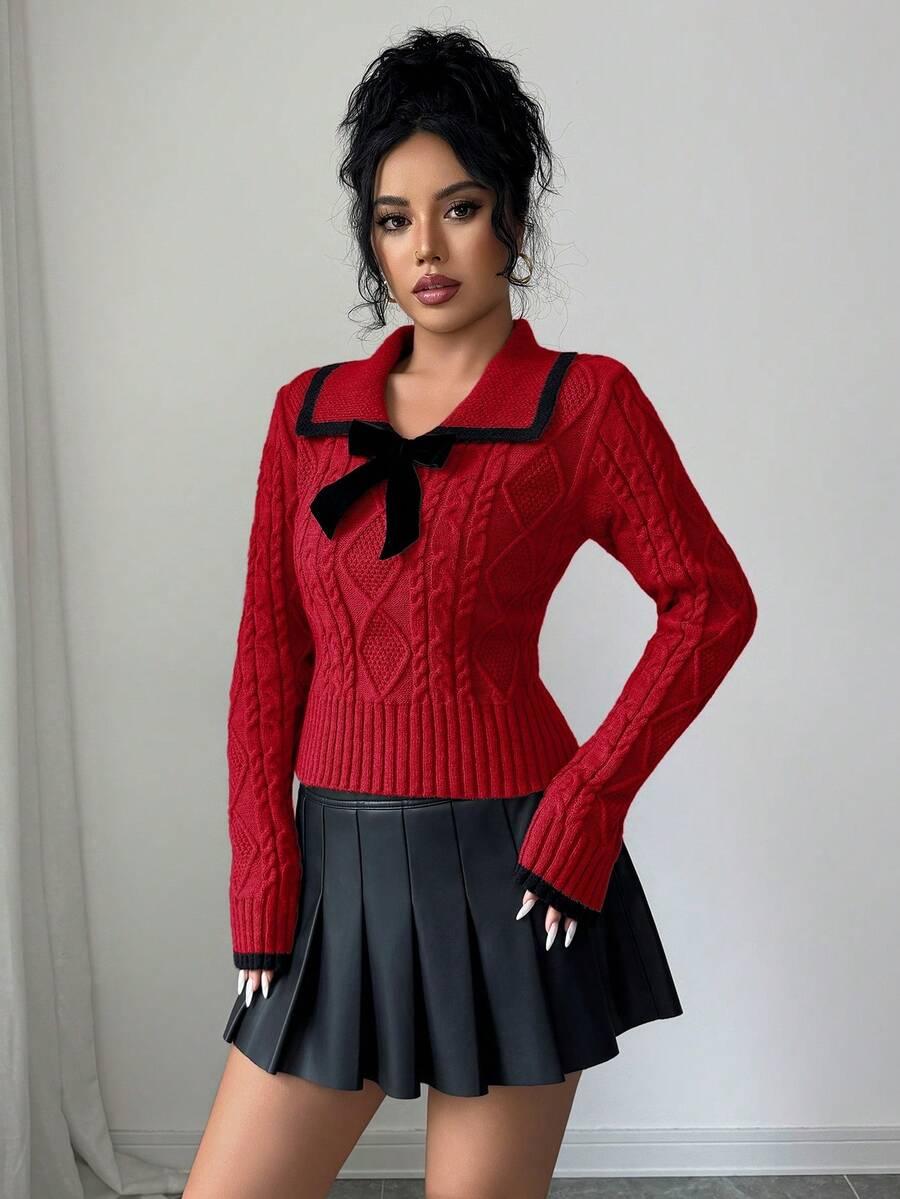 CZERWONY SWETER KOKARDA