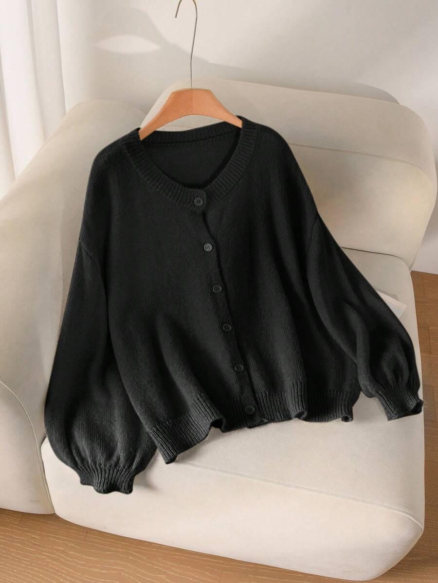 CZARNY SWETER GUZIKI 