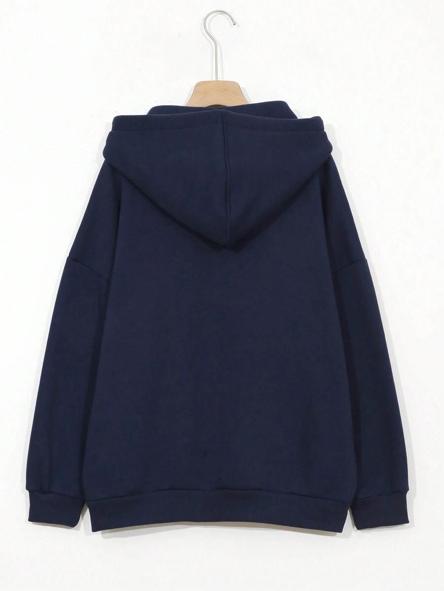 niebieska bluza kaptur