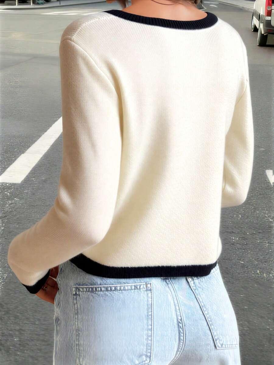 sweter kontrast guziki