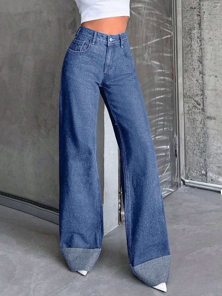 niebieskie spodnie jeans