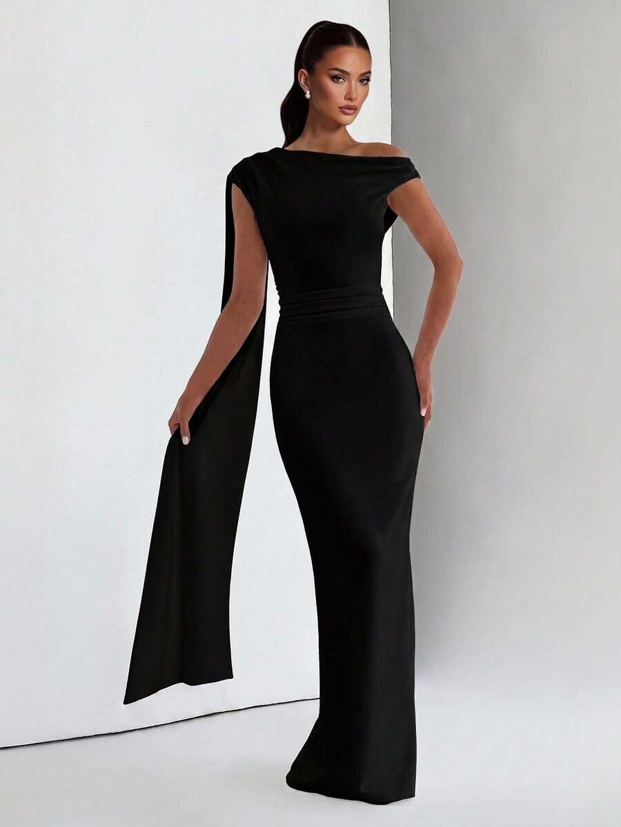 czarna sukienka maxi