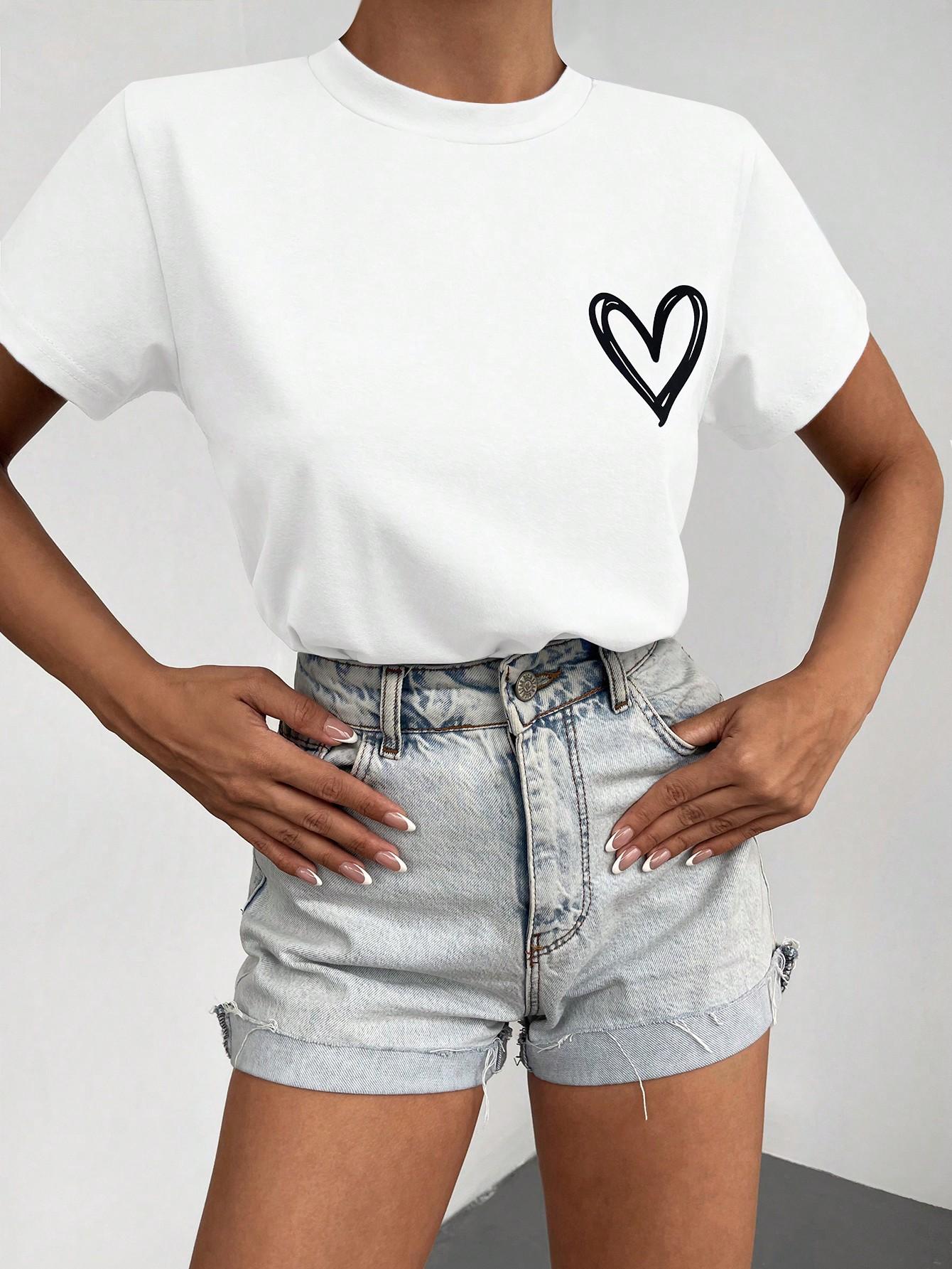 biały klasyczny t-shirt nadruk serce