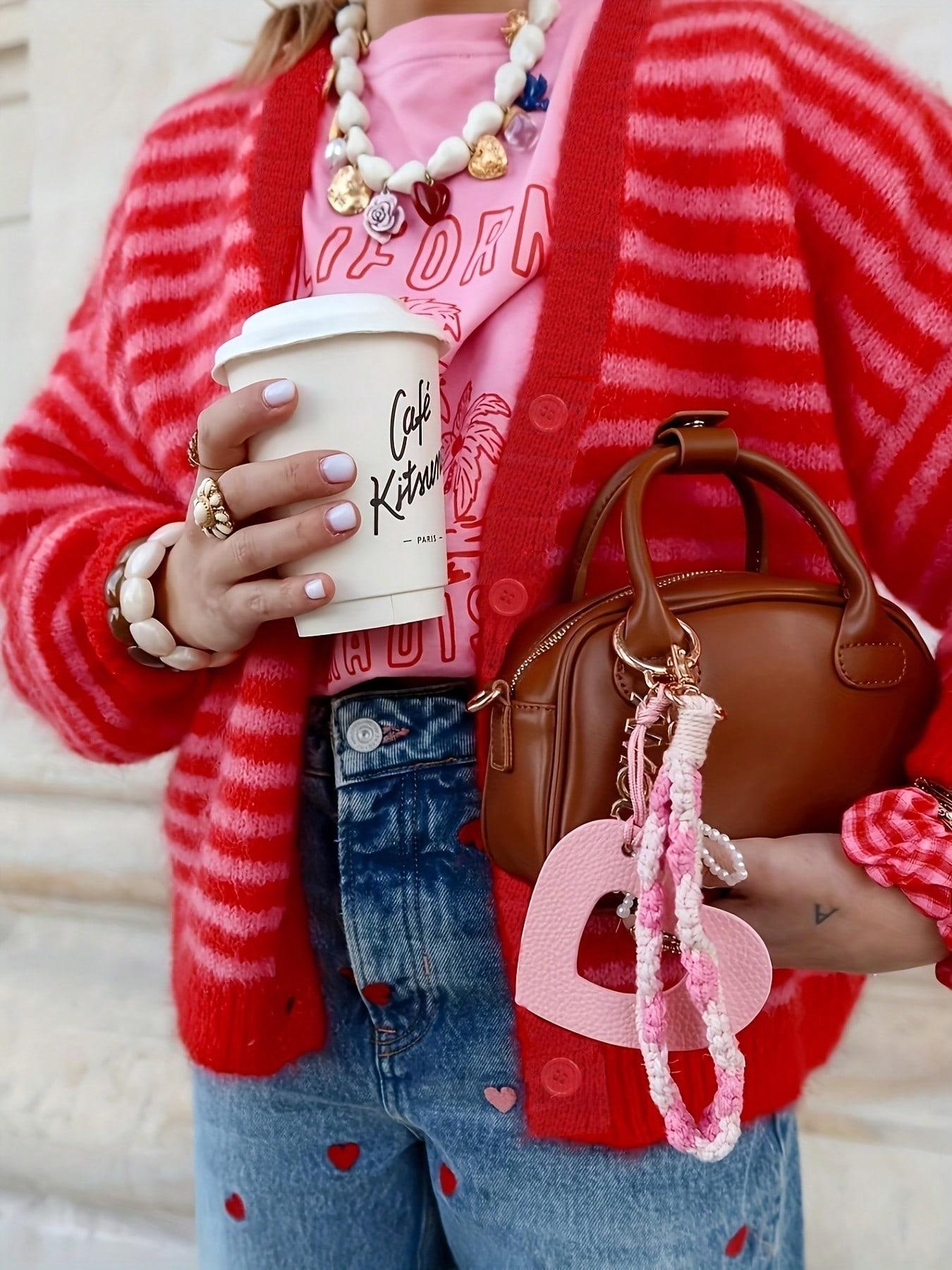 sweter w paski guziki