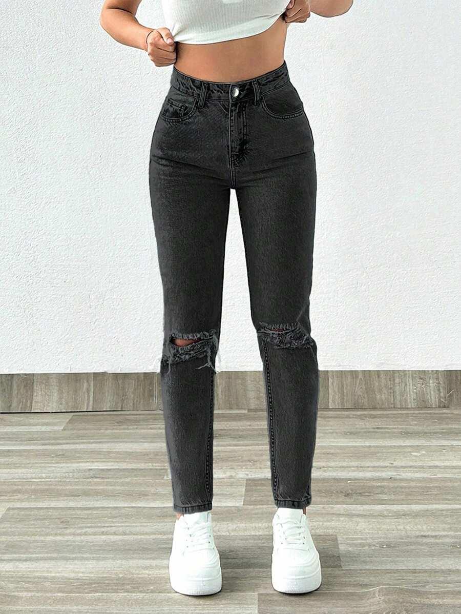 czarne spodnie mom jeans