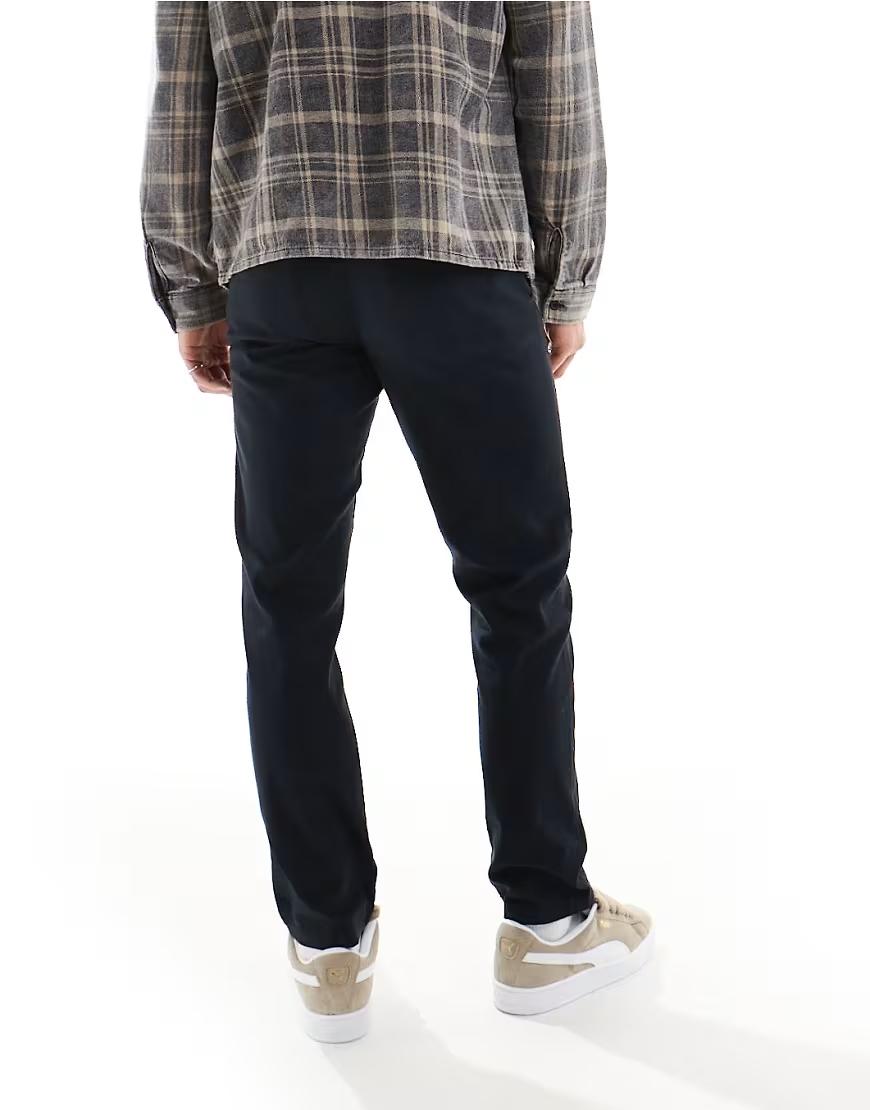 czarne spodnie prosta nogawka casual