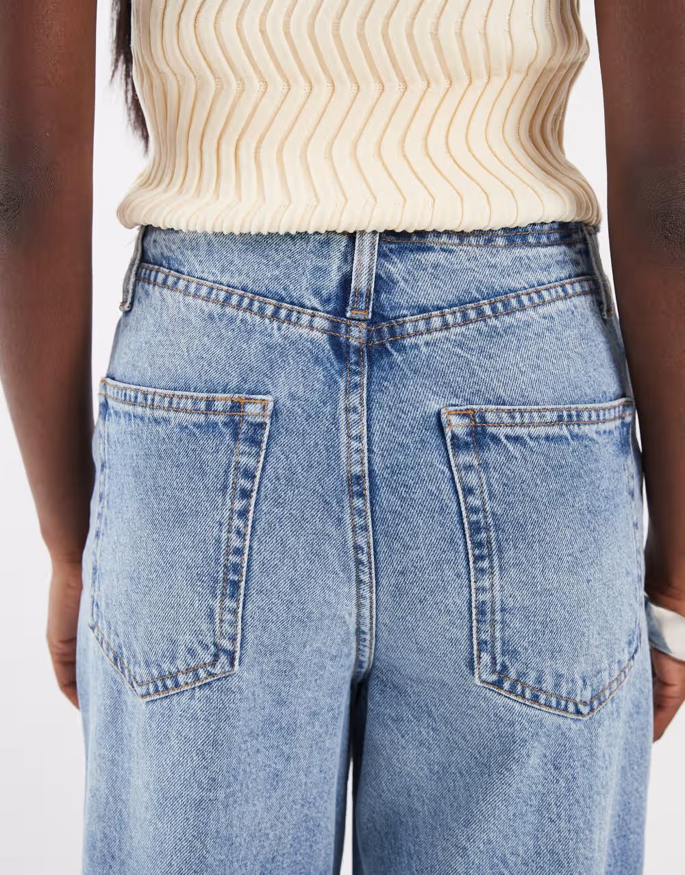 SPODNIE JEANS PROSTA NOGAWKA KIESZENIE ZAMEK