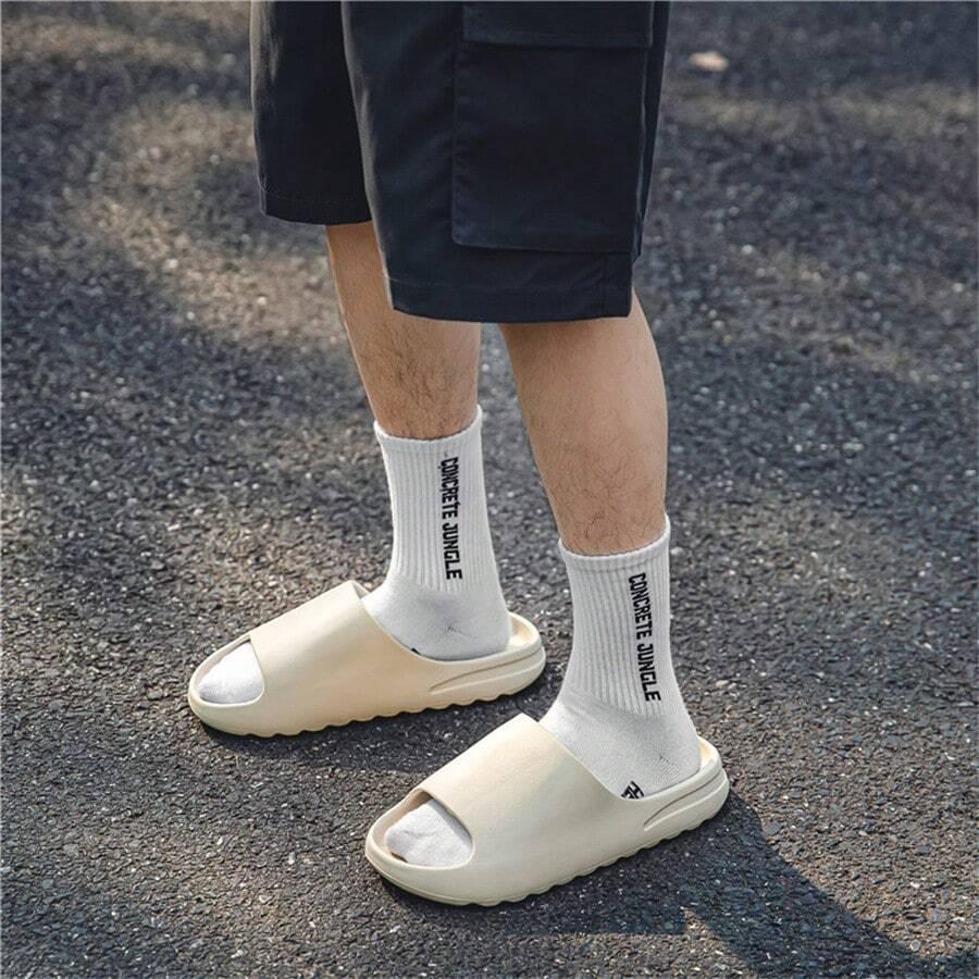 ecru kapcie casual