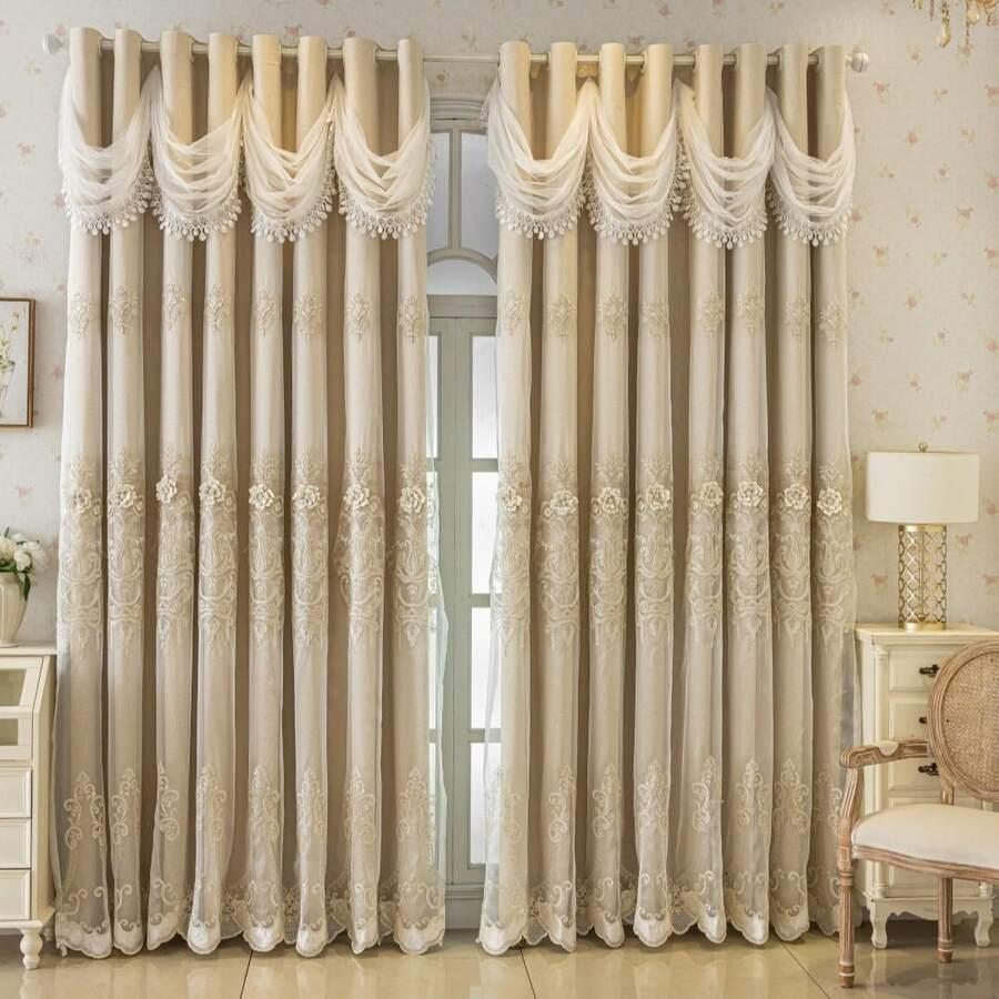 beżowa zasłona na okno
