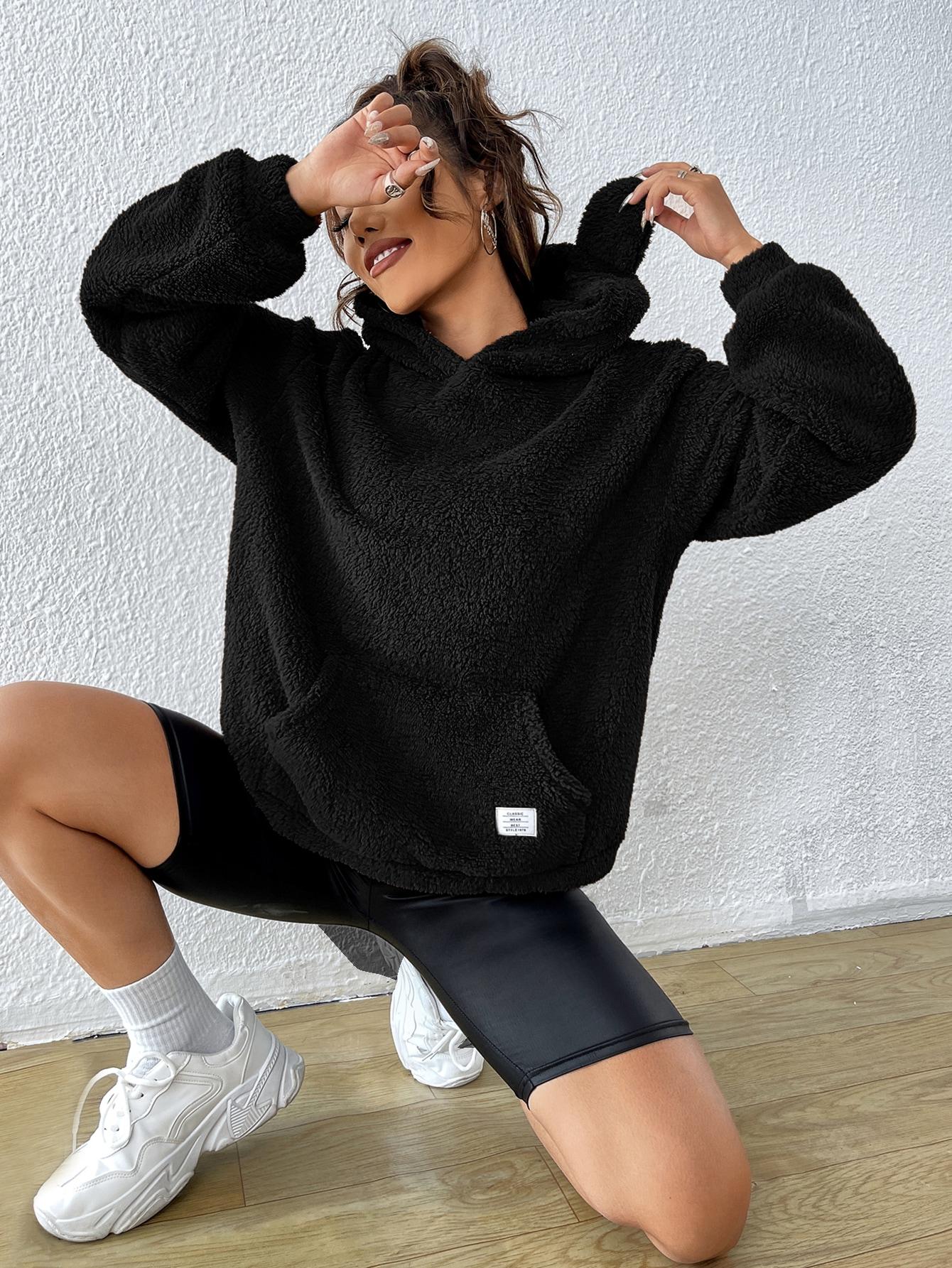 CZARNA BLUZA kaptur