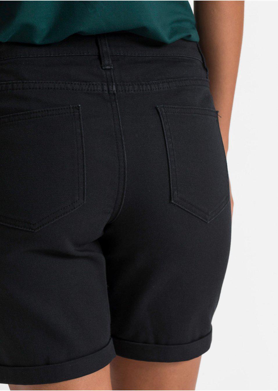 czarne spodenki jeans