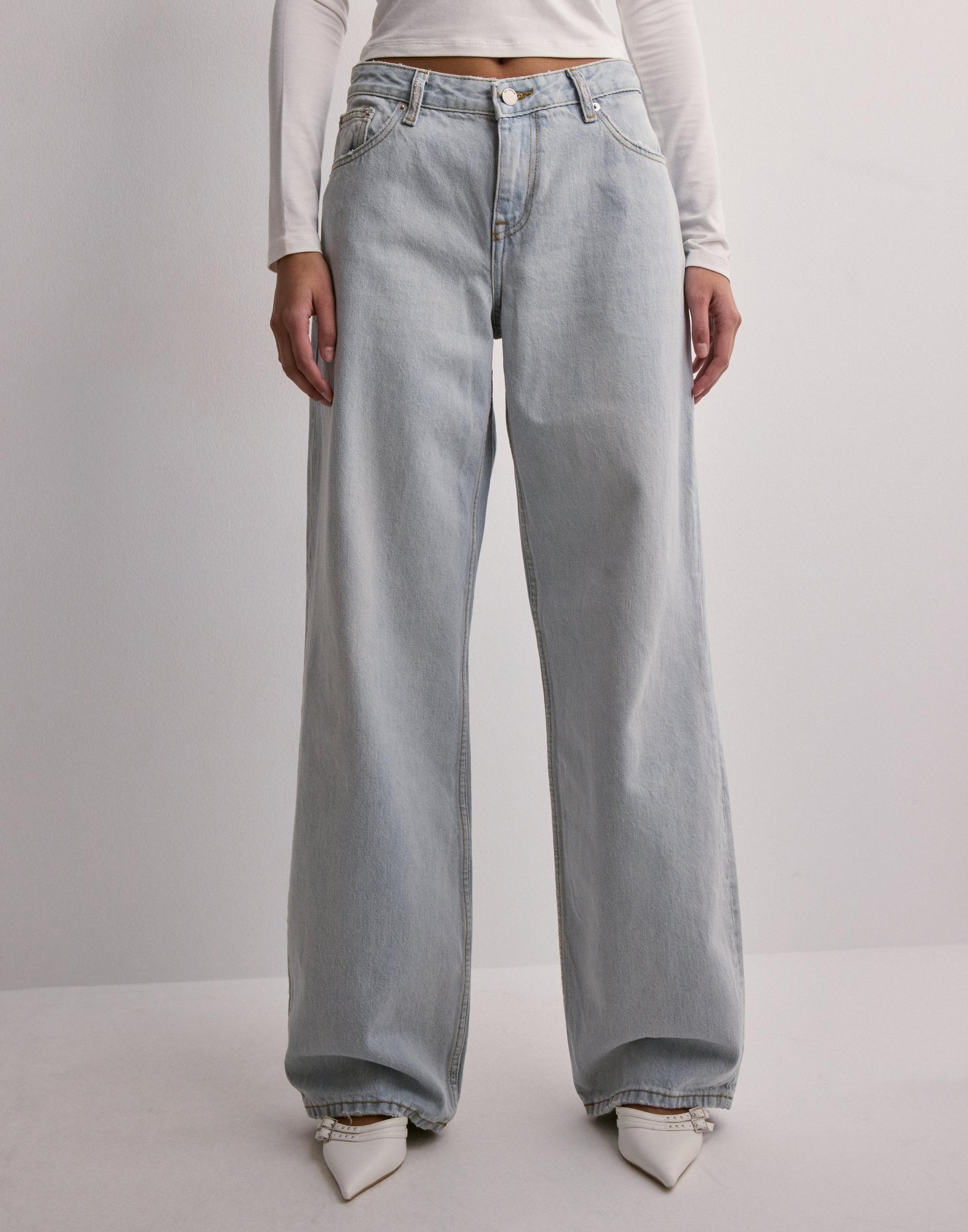 szerokie spodnie jeans