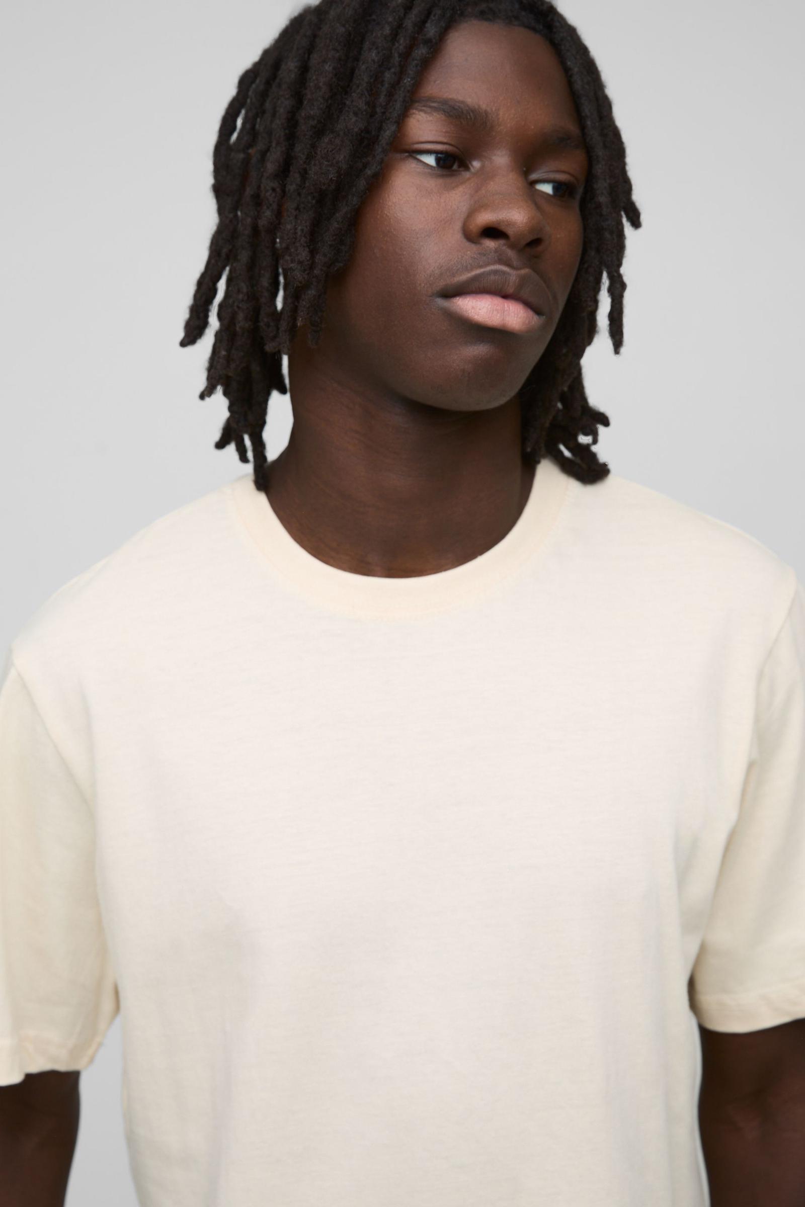 beżowy t-shirt basic