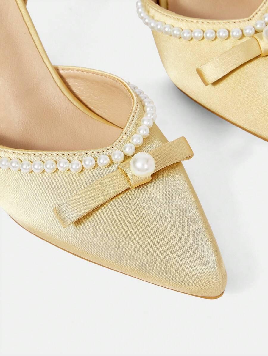 złote czółenka szpic