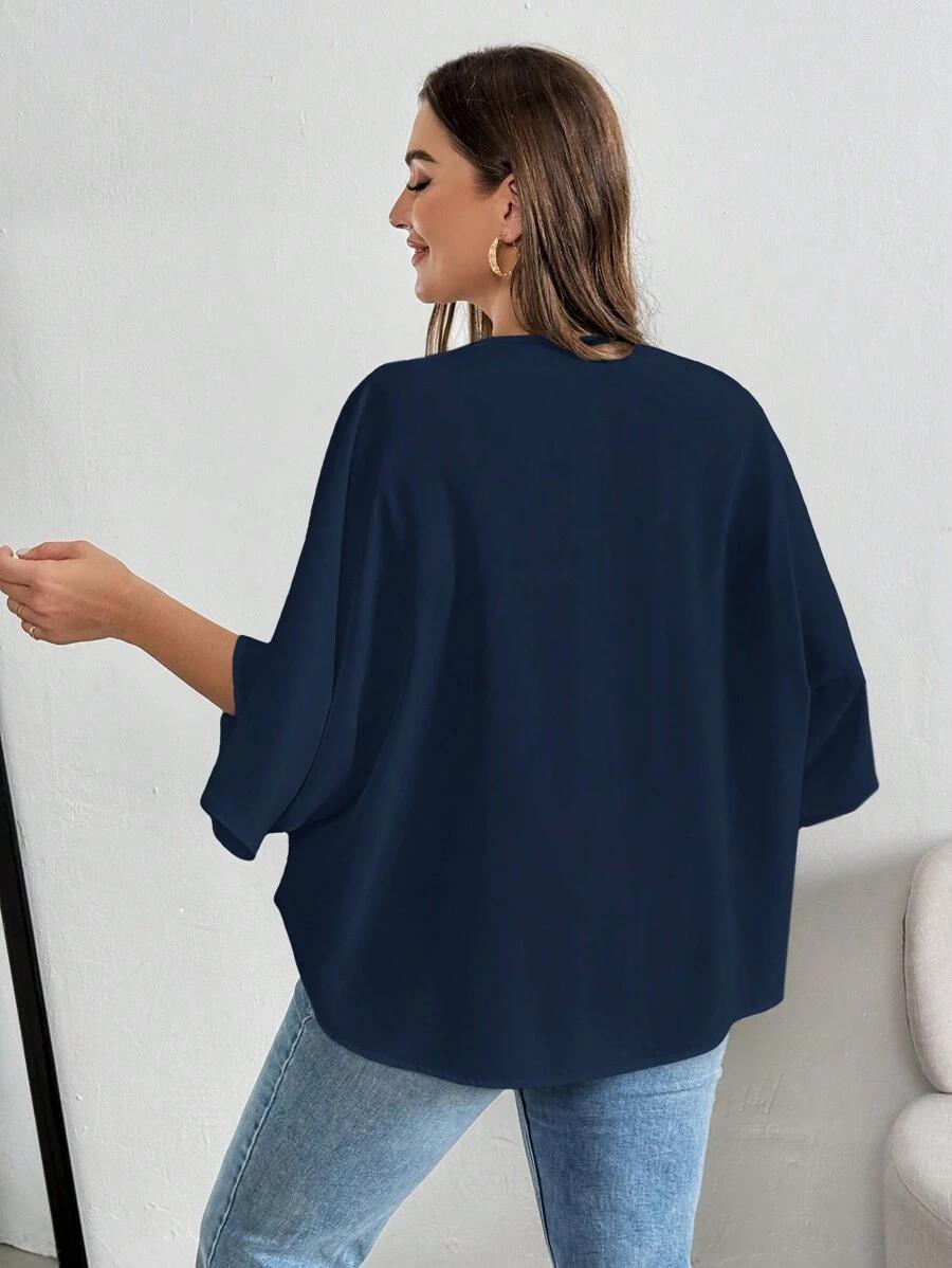 granatowa bluzka v-neck