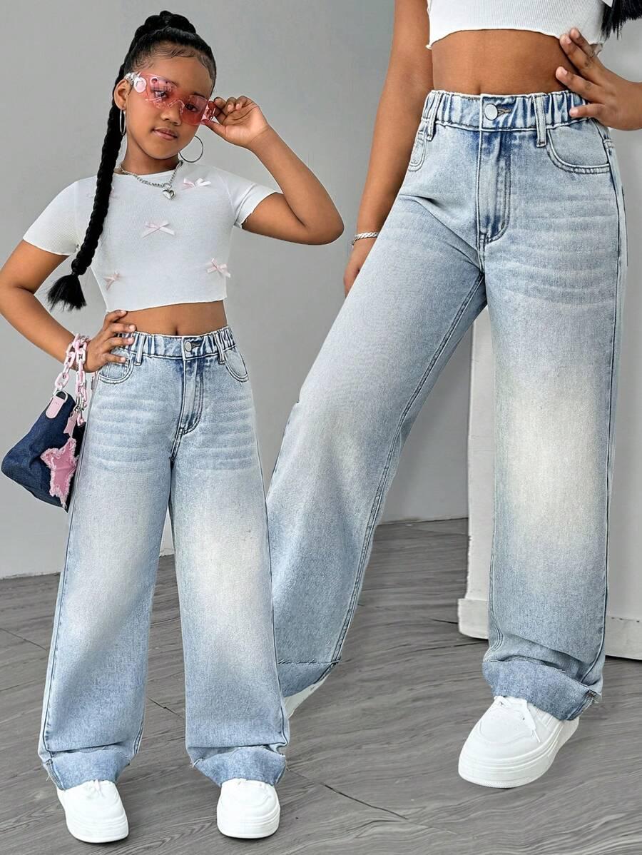 niebieskie spodnie jeans