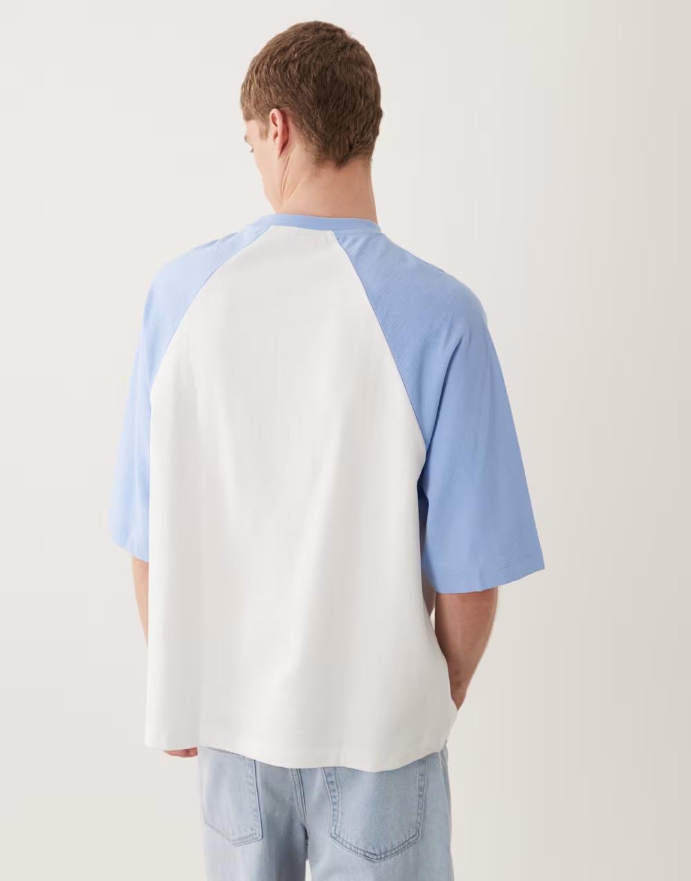 klasyczny luźny t-shirt kontrast tekstura