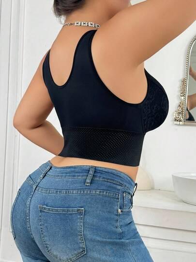 czarny biustonosz modelujący
