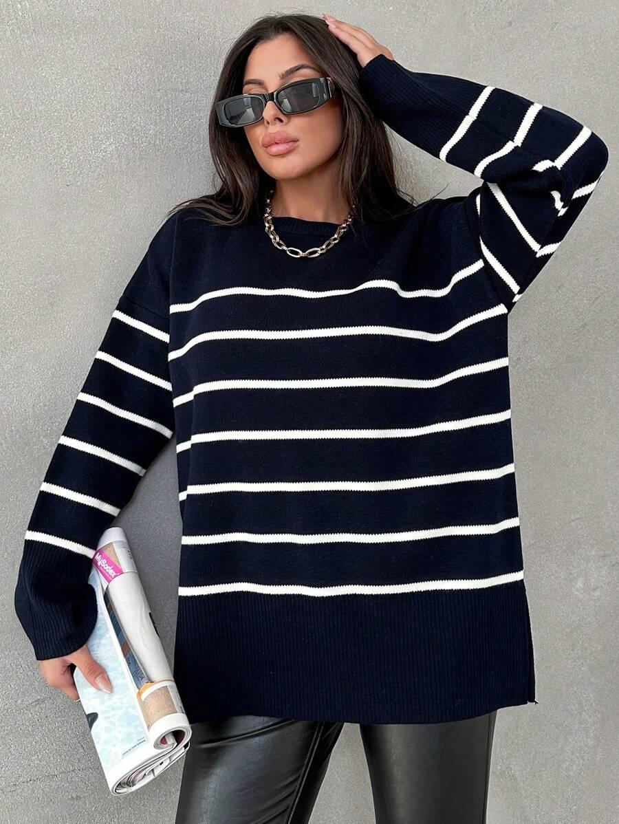 GRANATOWY SWETER PASKI