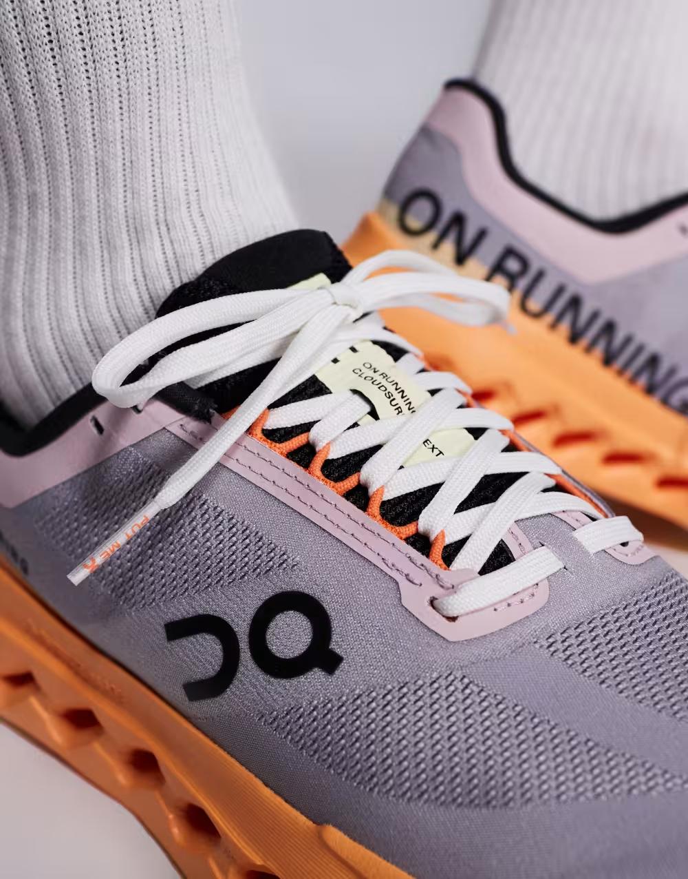BUTY SPORTOWE SZNUROWANE LOGO