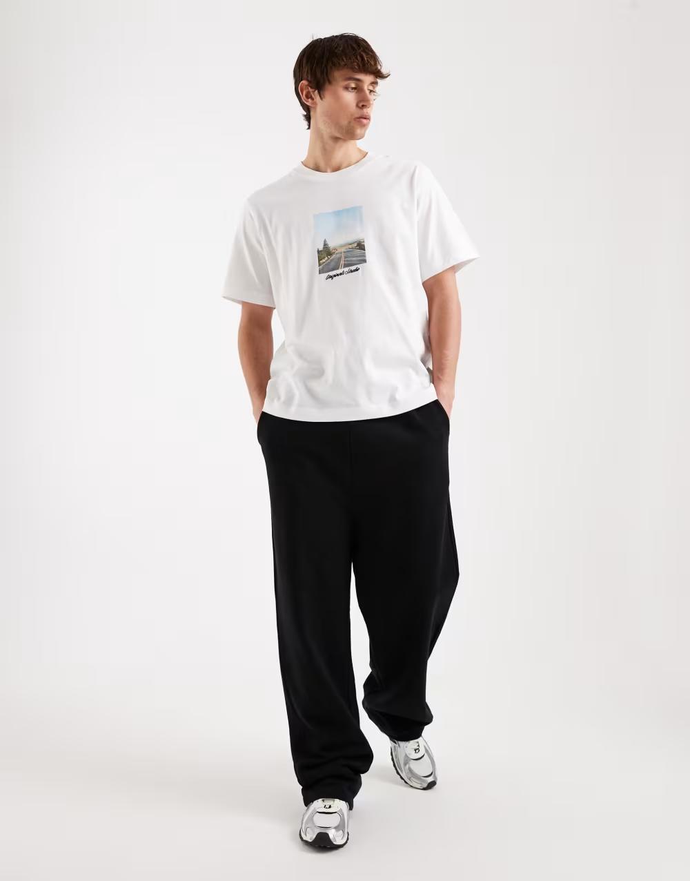 BIAŁY BAWEŁNIANY T-SHIRT NADRUK