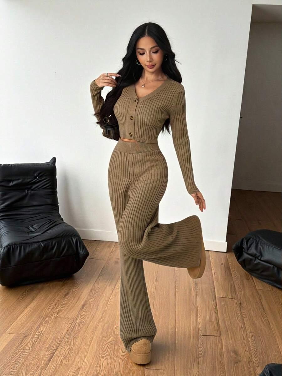 SWETER SPODNIE KOMPLET