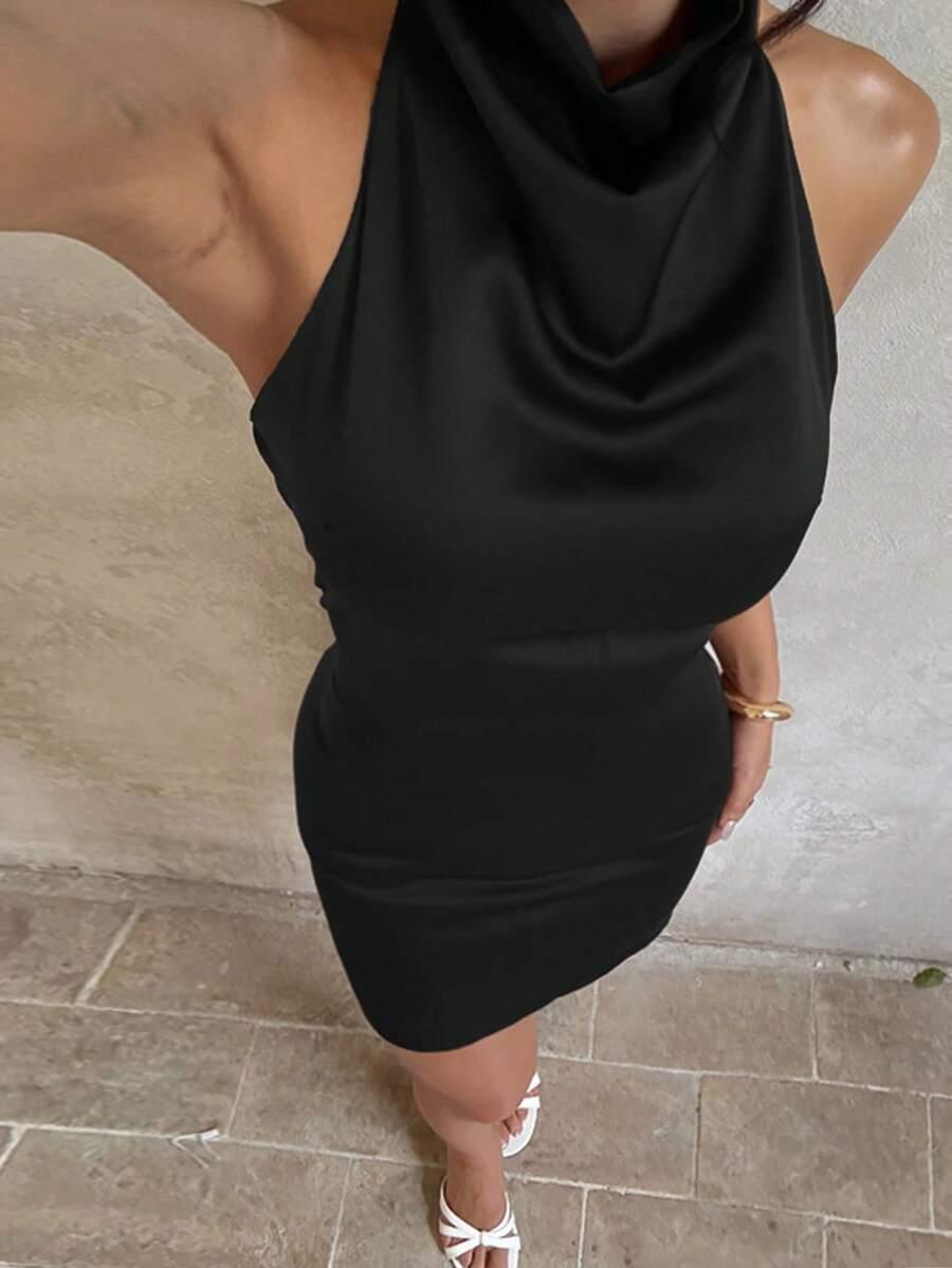 czarna mini sukienka