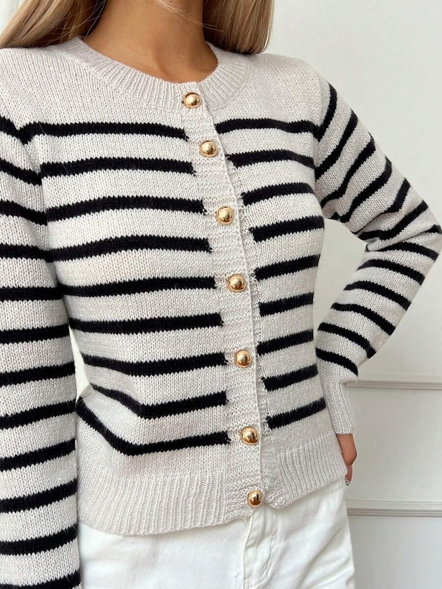 sweter kardigan wzór paski guziki