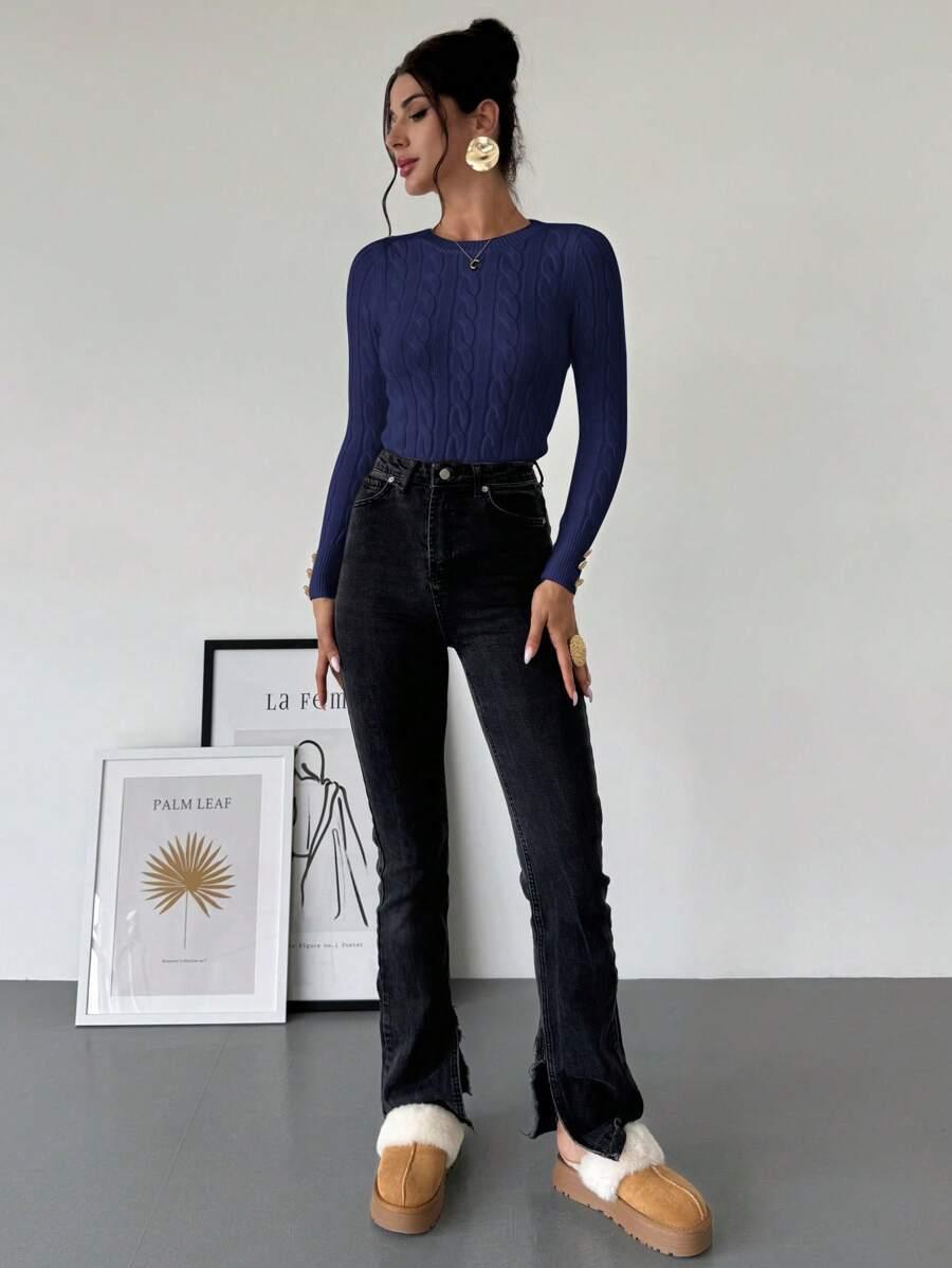 granatowy dopasowany sweter splot