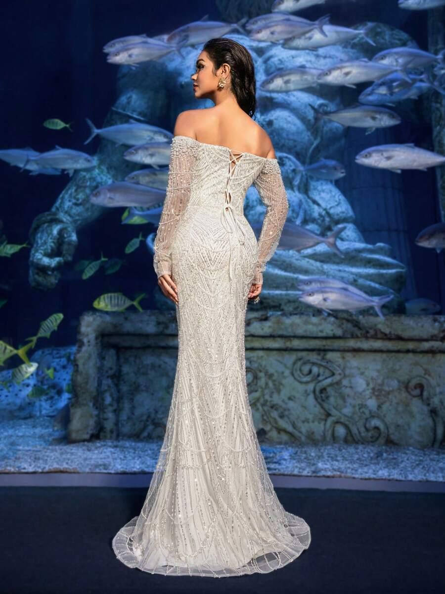 suknia ślubna off-shoulder zdobienia perełki rozcięcie