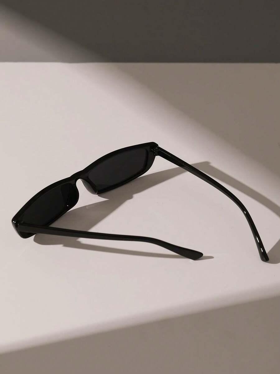 CZARNE OKULARY PRZECIWSŁONECZNE