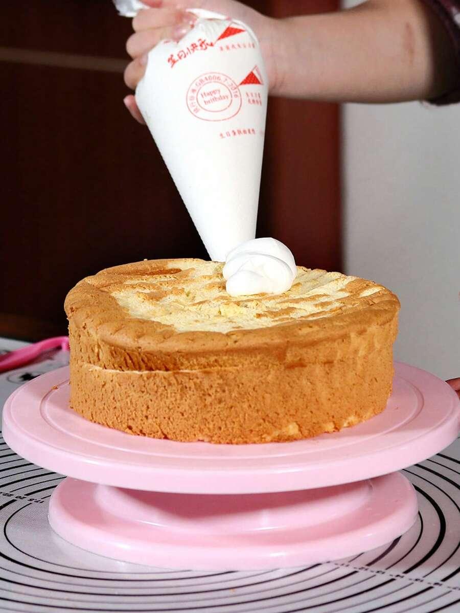 różowa patera na ciasto