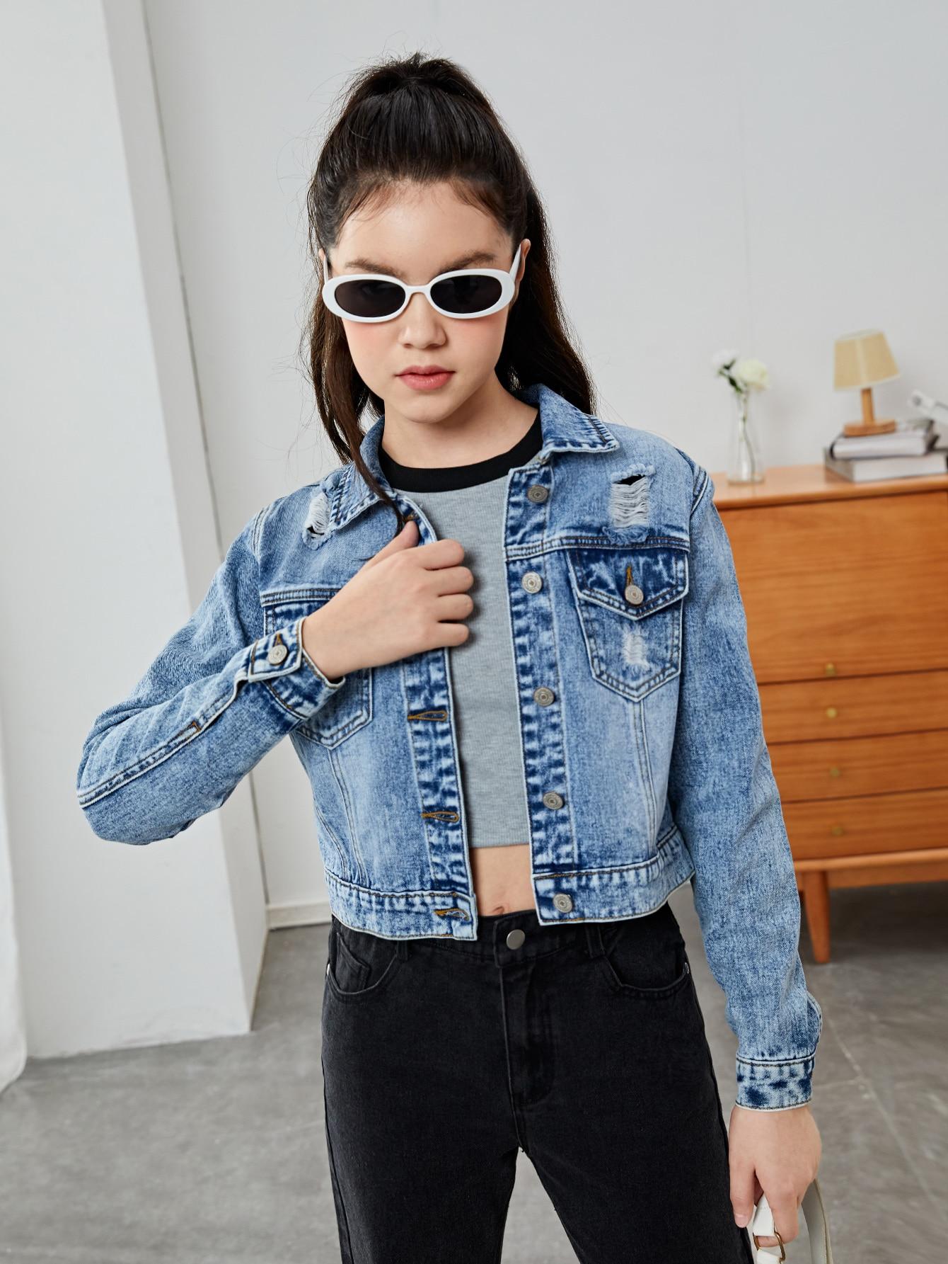 niebieska kurtka jeans