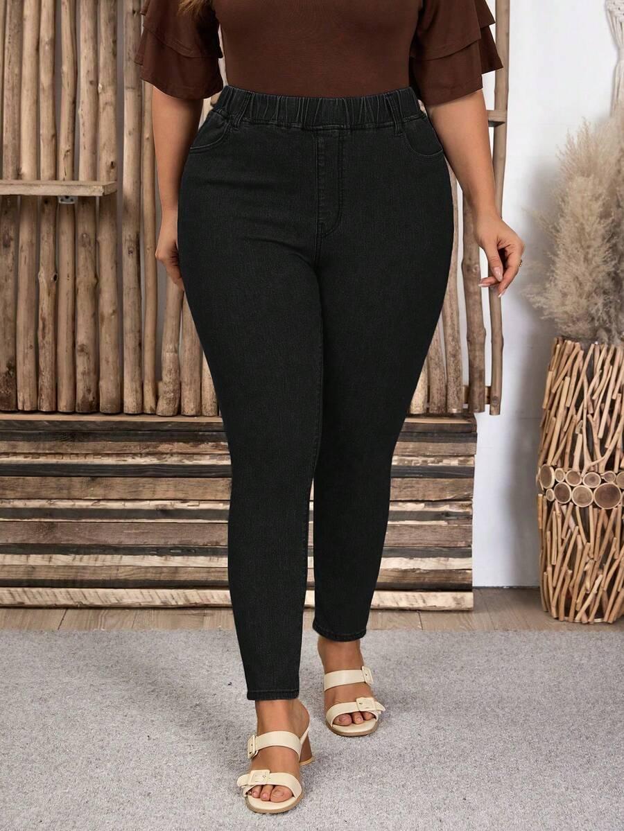 czarne spodnie jeans