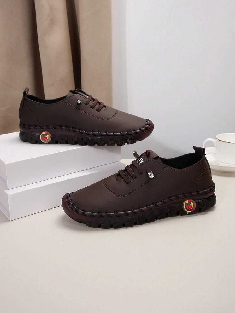Brązowe płaskie buty