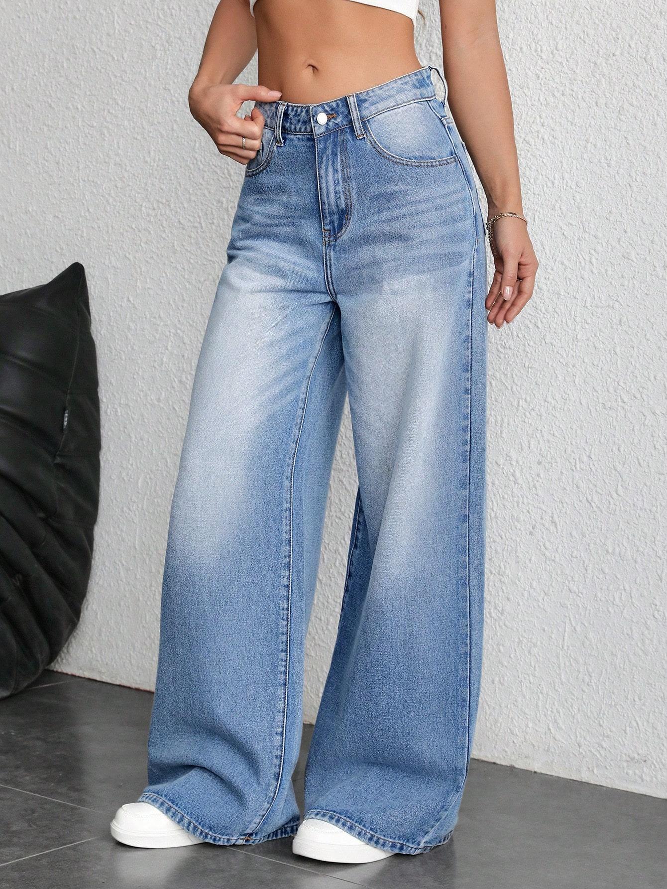 niebiskie szerokie spodnie jeansowe szwedy