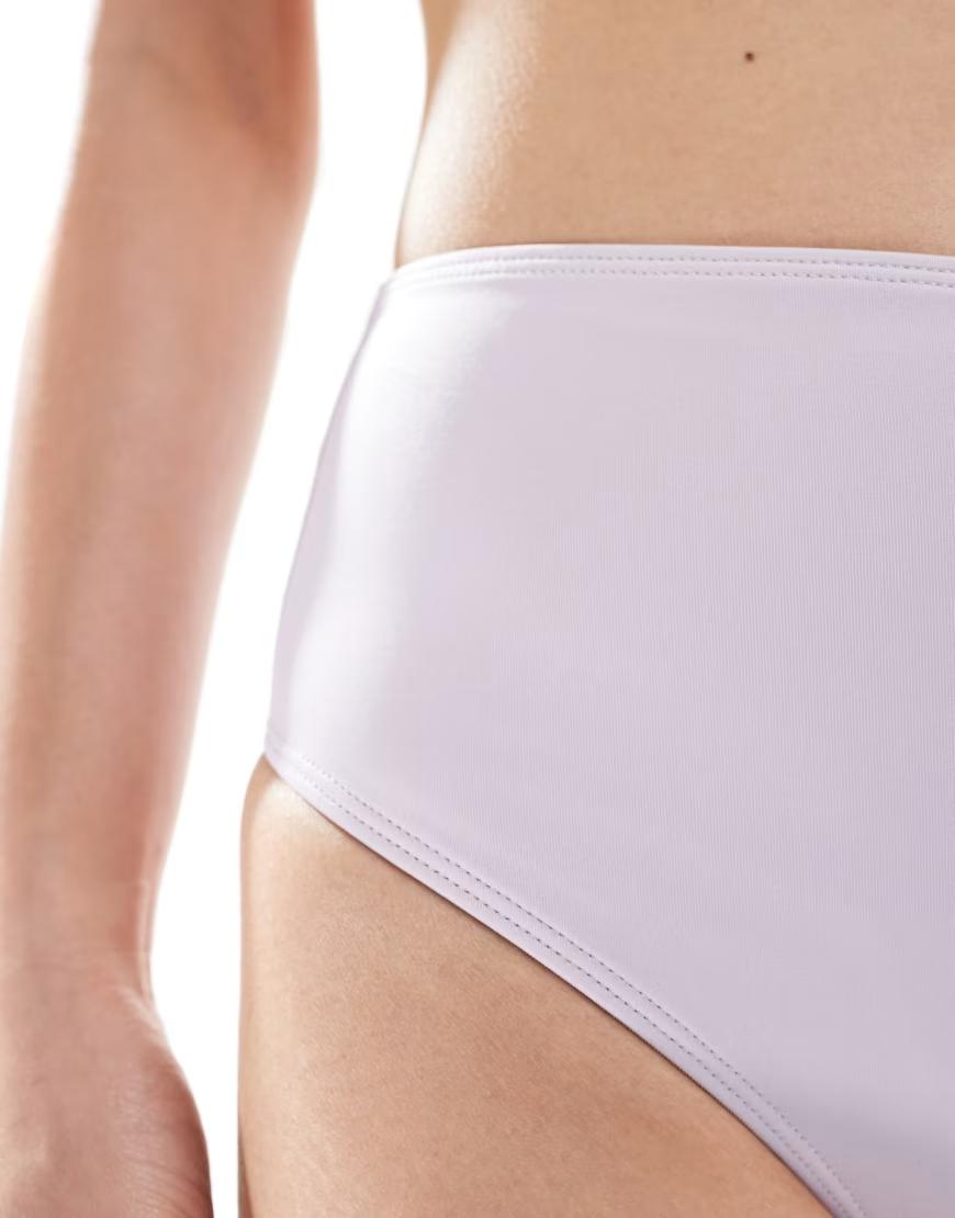 fioletowy dół od bikini