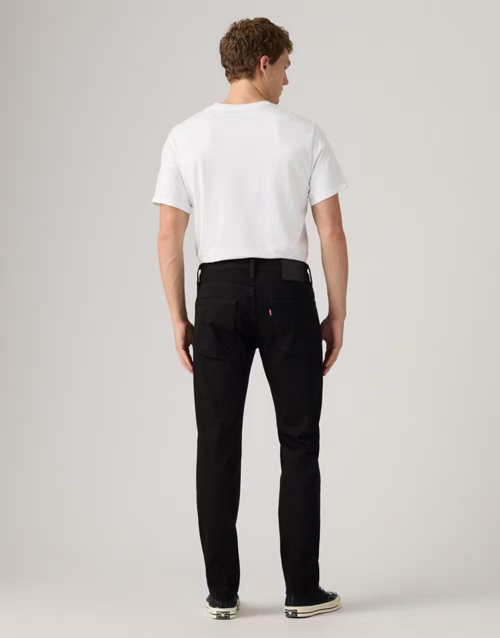 czarne spodnie jeans kieszenie