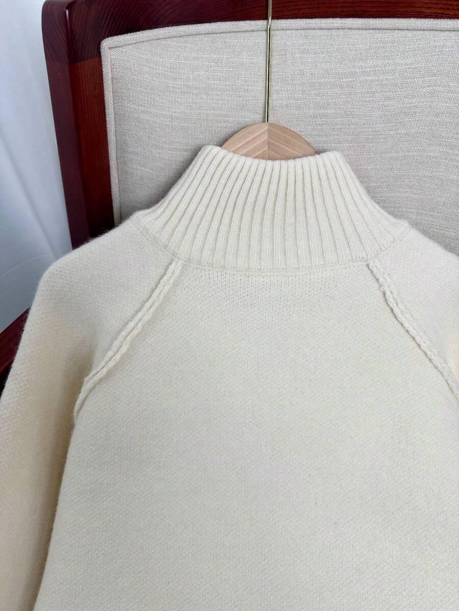 KREMOWY DZIANINOWY SWETER