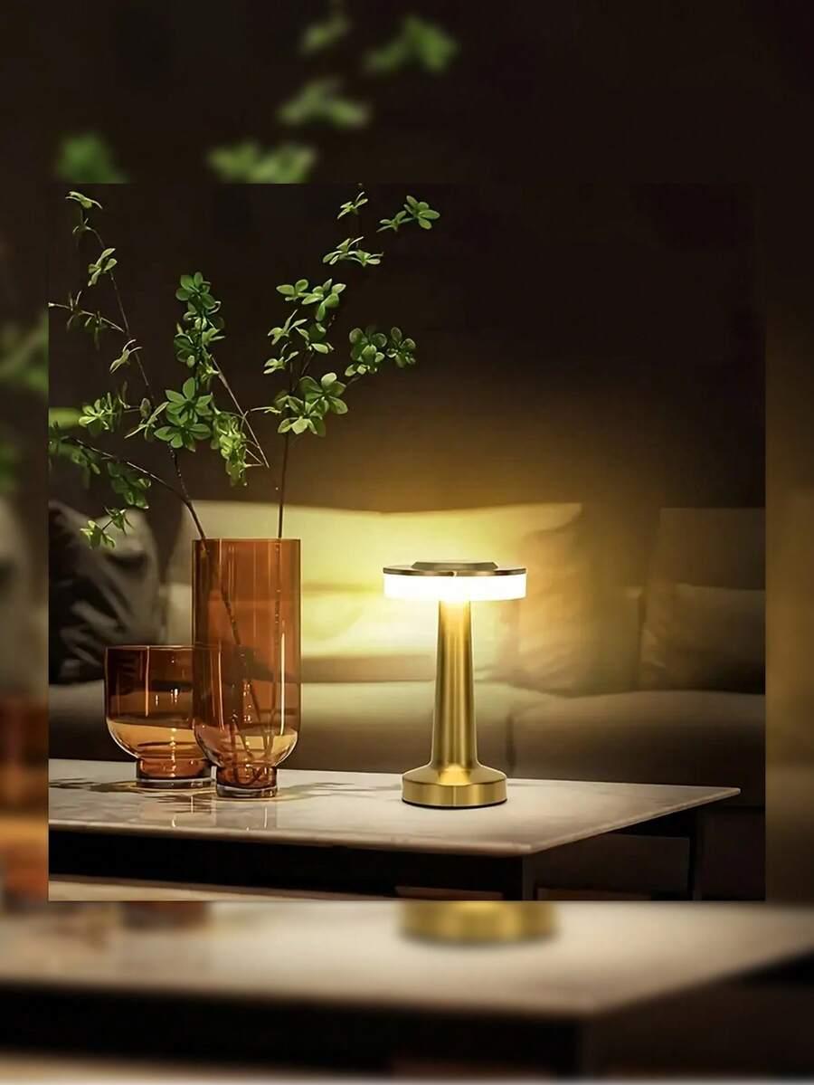 złota lampka nocna