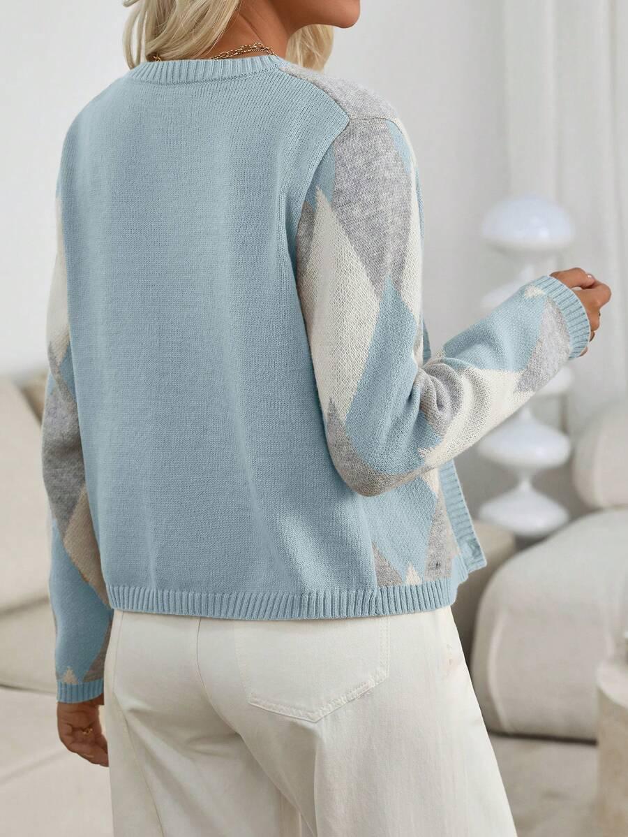 sweter guziki okrągły dekolt 