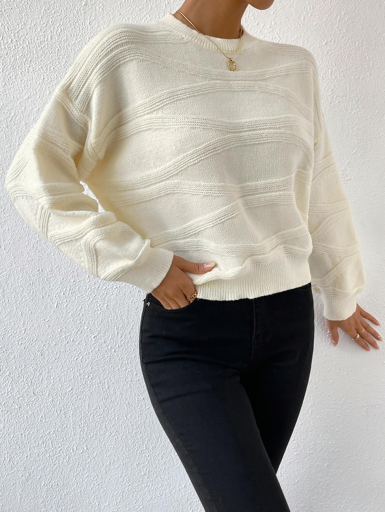 kremowy sweter struktura 