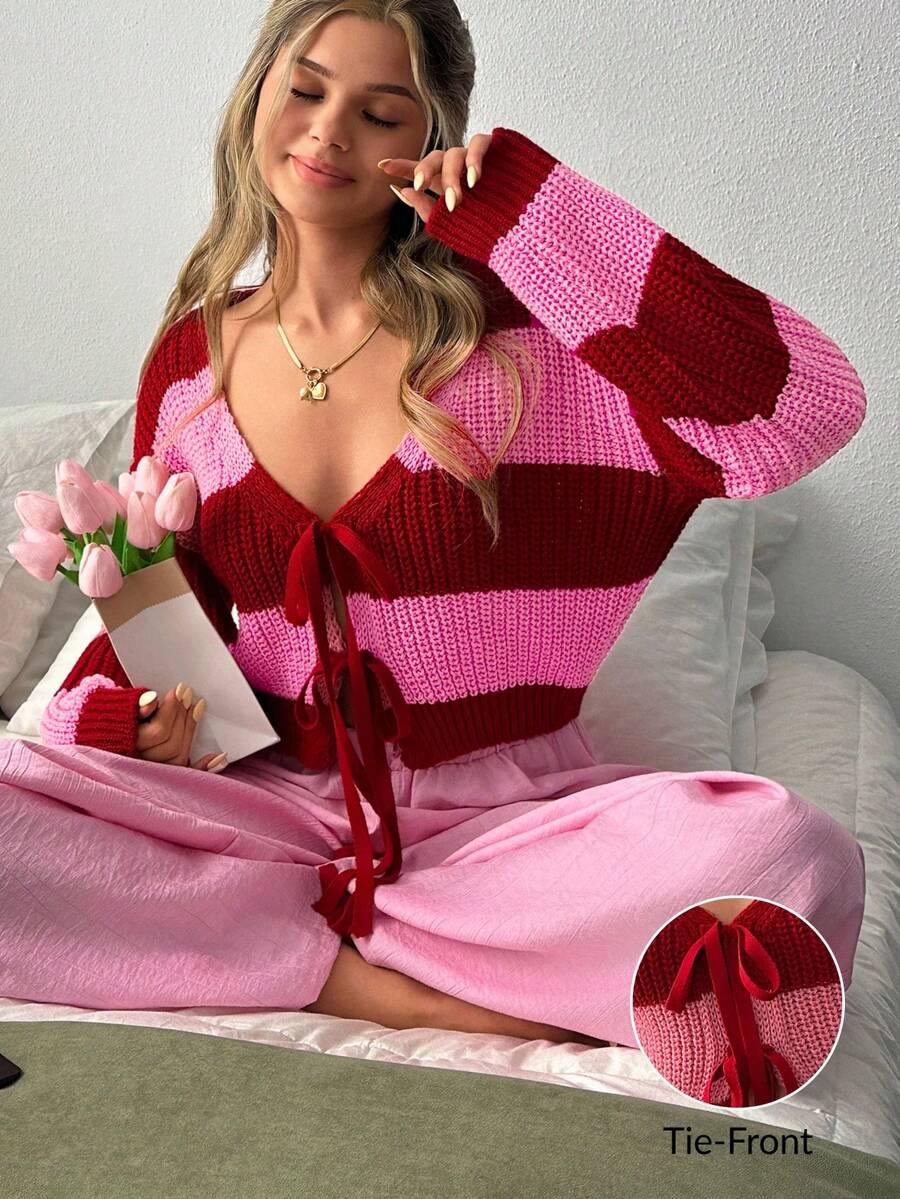 SWETER W PASKI WIĄZANIE