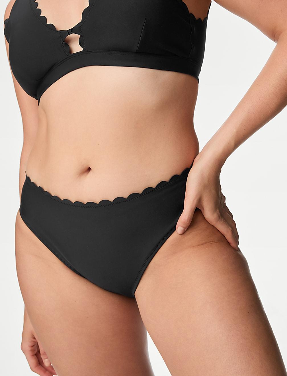 CZARNY DÓŁ OD BIKINI T52-9772L-Y0