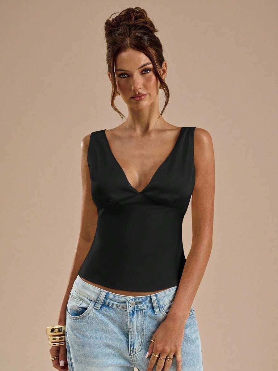 CZARNY SATYNOWY TOP